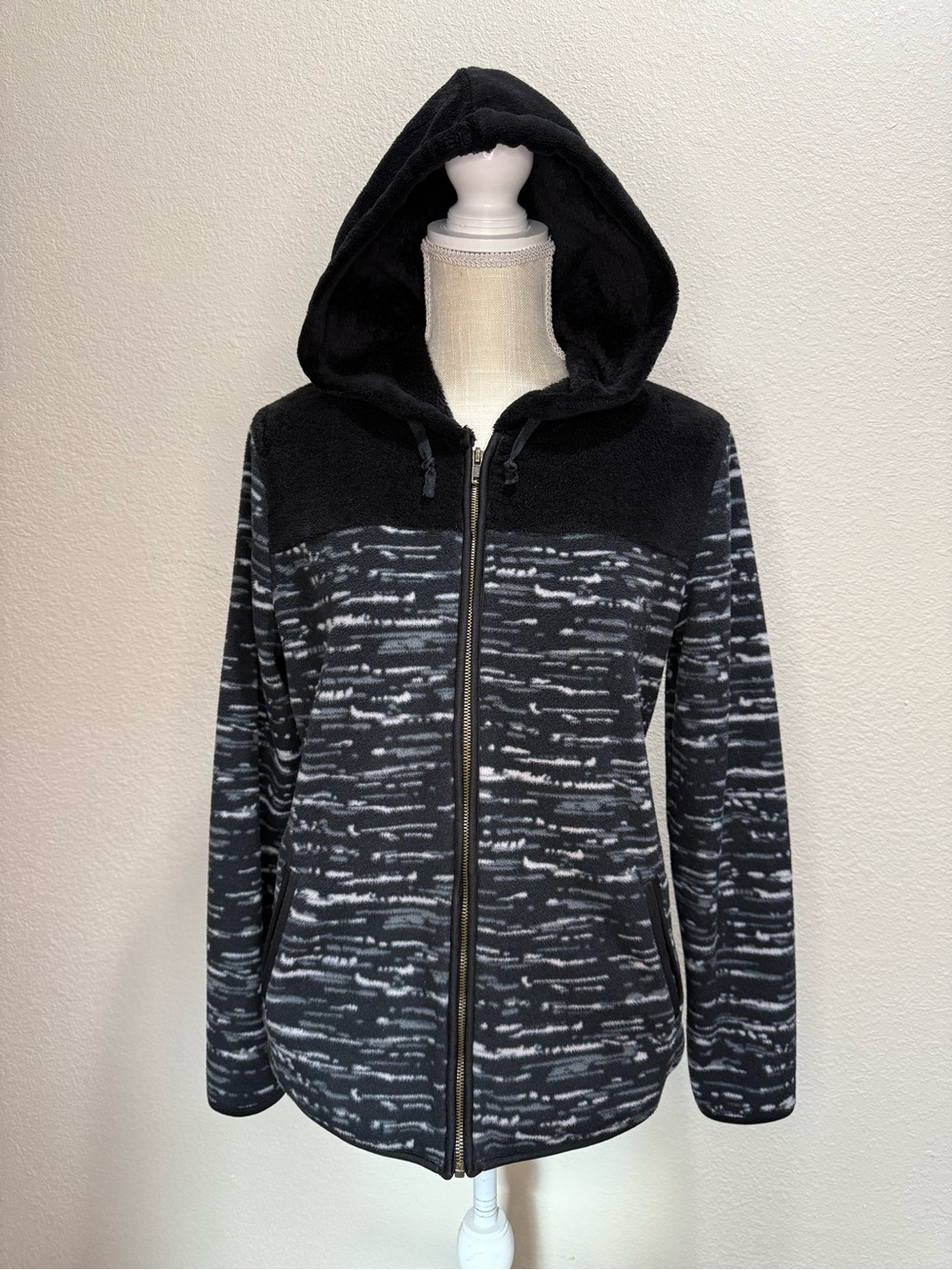 Jason Maxwell - Black & Gray Patterned Hooded Zip Jacket - Women’s Size PM